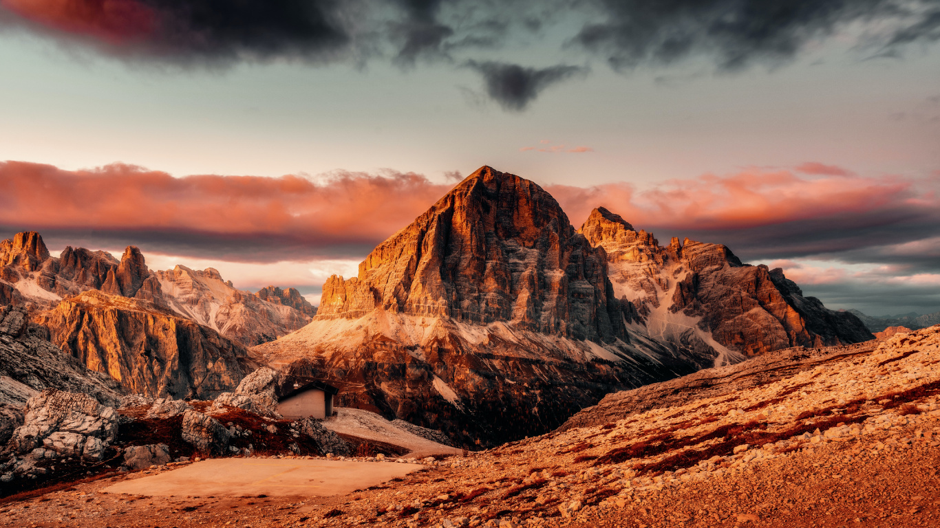 Dolomitas, Dolomiti Superski, Tres Selecciones, Karersee, Cortina DAmpezzo. Wallpaper in 1366x768 Resolution