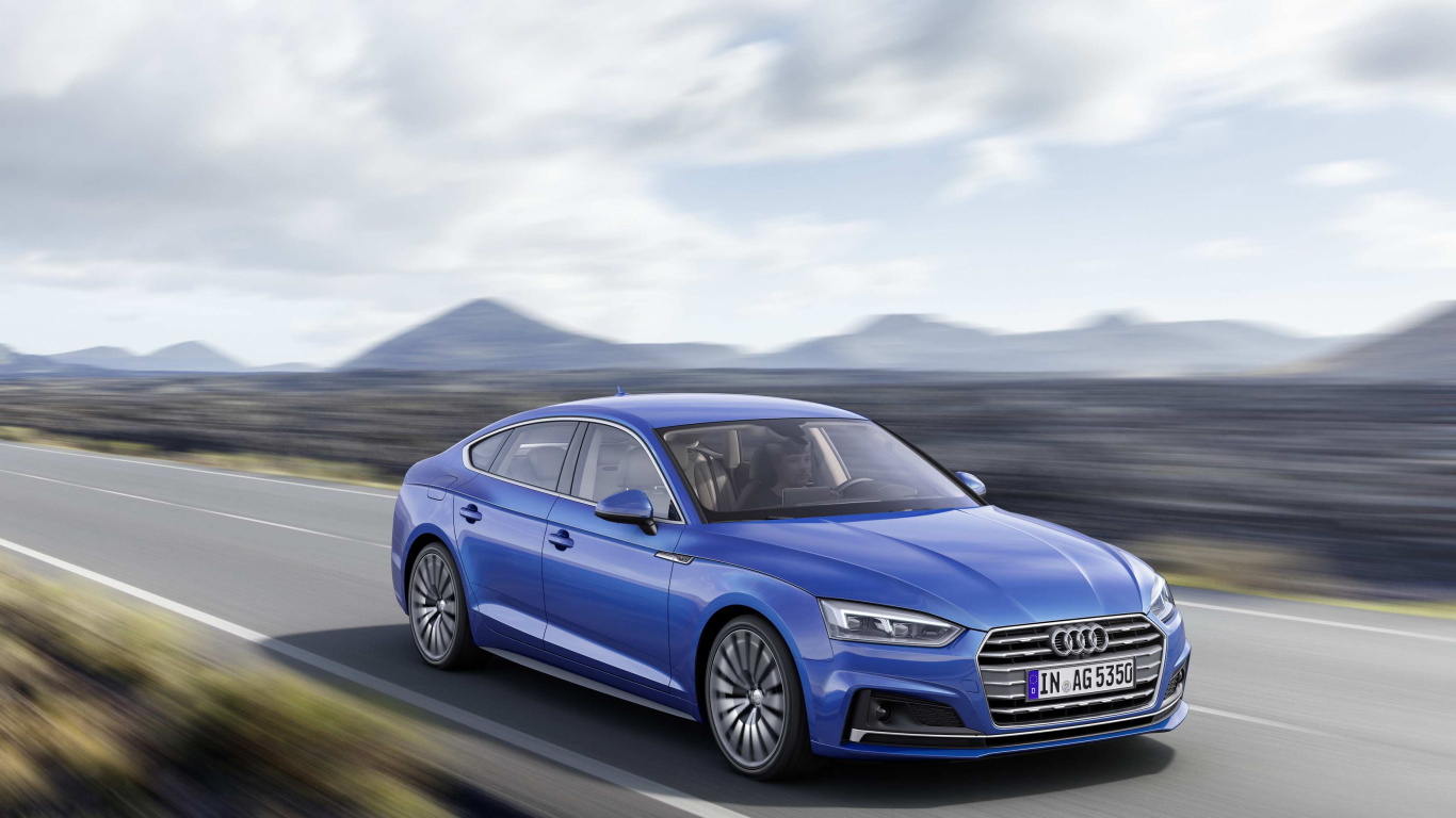 Audi a 4 Azul en la Carretera Durante el Día. Wallpaper in 1366x768 Resolution