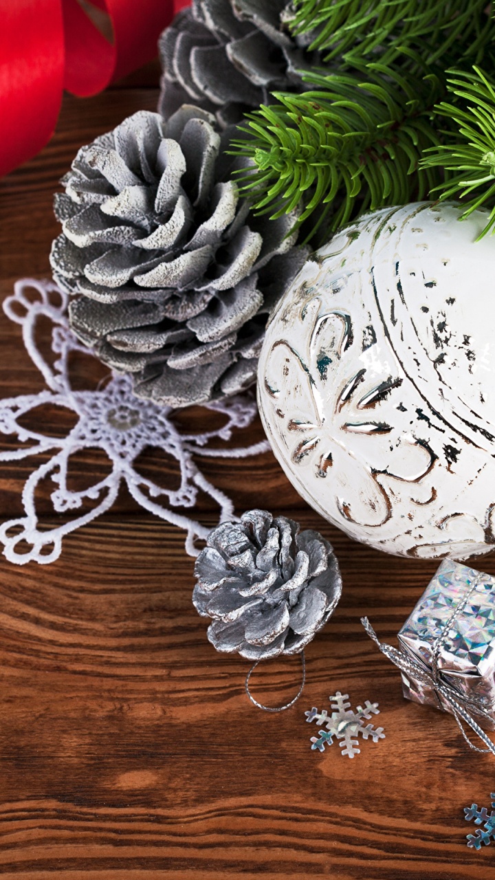 Christmas Day, New Year, Christmas Ornament, Christmas Decoration, Ornament. Wallpaper in 720x1280 Resolution