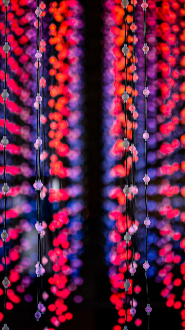 Guirlandes Lumineuses Rouges et Jaunes. Wallpaper in 720x1280 Resolution