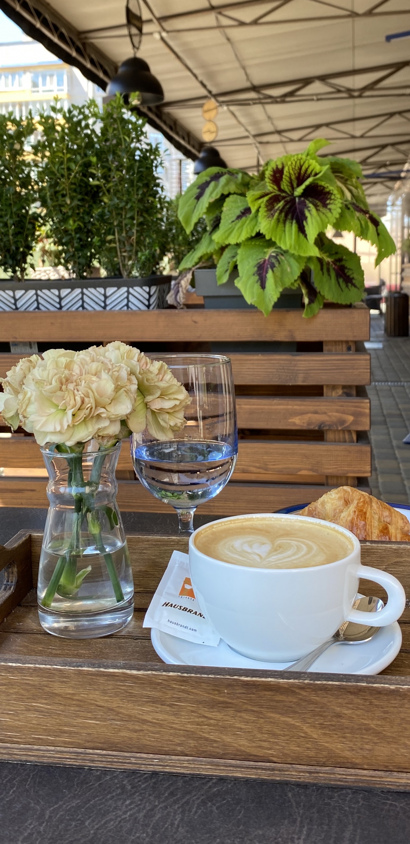 Table, Tasse à Café, Mesure, la Vaisselle, Verrerie. Wallpaper in 1440x2960 Resolution