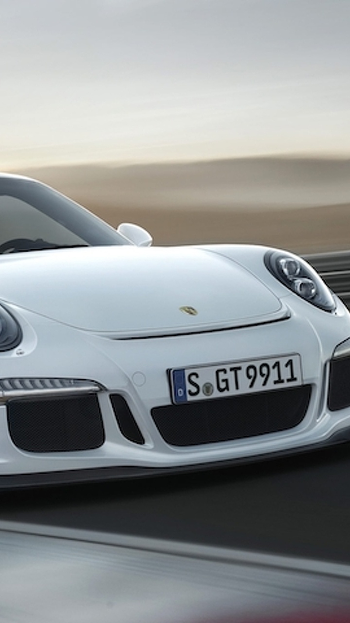 Porsche 911 Blanche Sur Sable Blanc. Wallpaper in 720x1280 Resolution