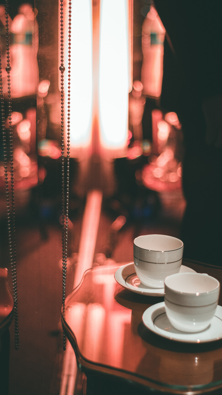 房间, 茶杯, 光, 手臂, 手 壁纸 750x1334 允许
