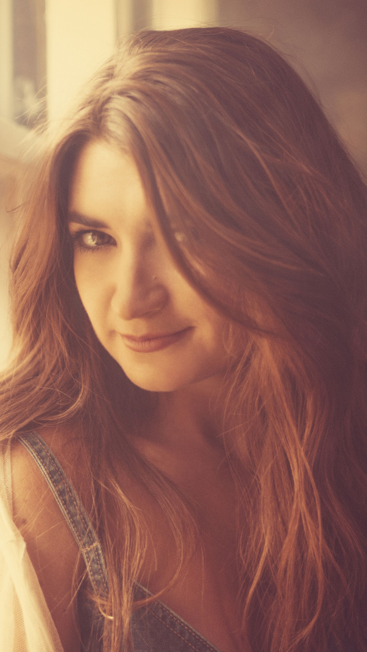 Countrymusik, Haar, Gesicht, Lange Haare, Schönheit. Wallpaper in 750x1334 Resolution
