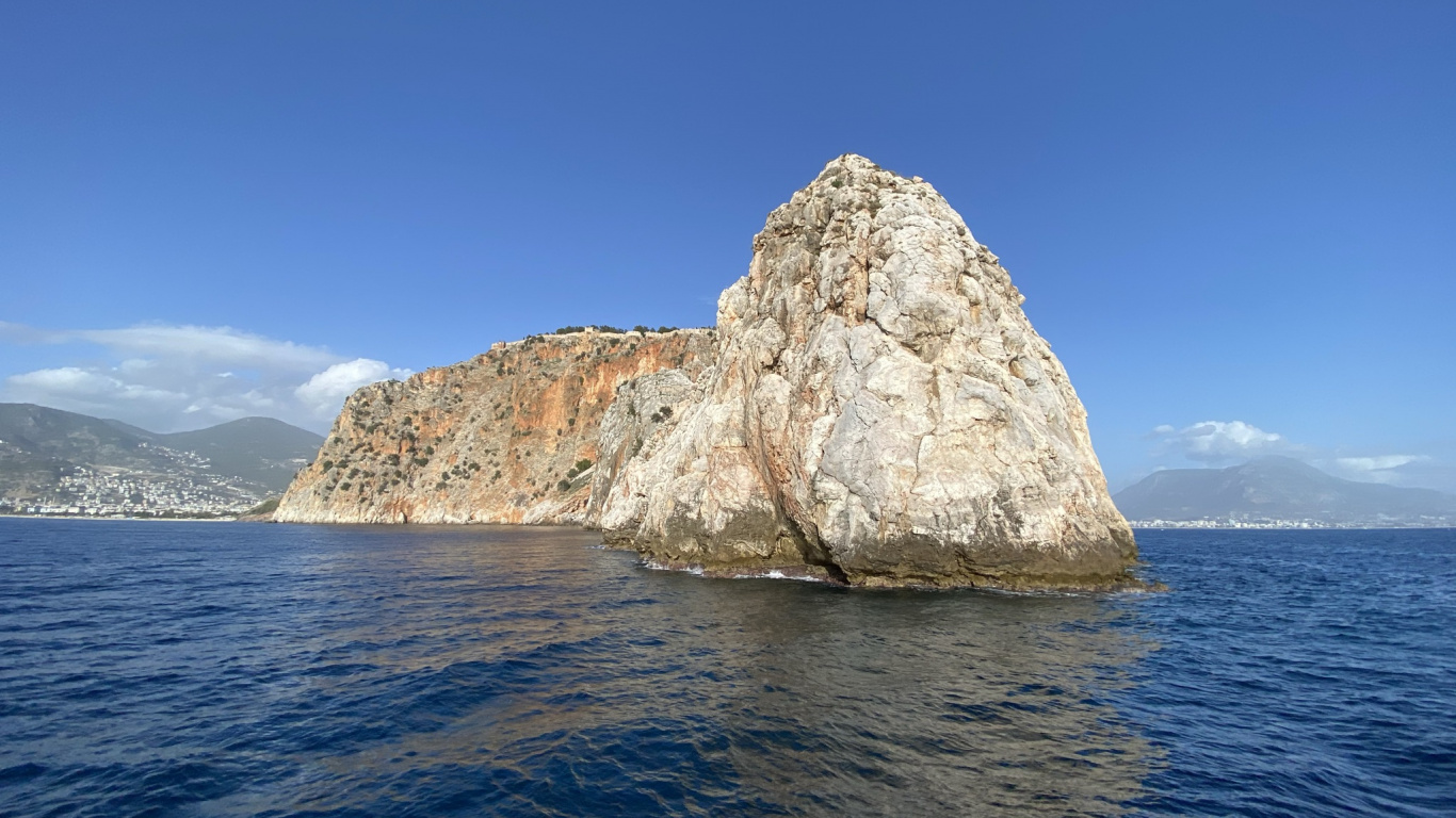 Mar, Agua, Azul, Paisaje Natural, Montaña. Wallpaper in 1366x768 Resolution