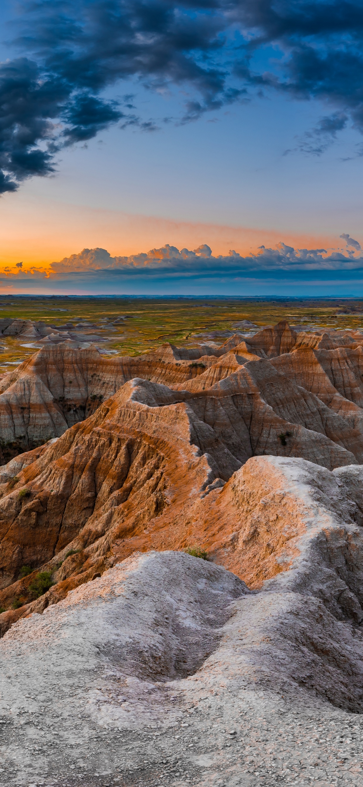 Badlands, Badlands National Park, Theodore Roosevelt National Park, National Park, Yellowstone National Park. Wallpaper in 1242x2688 Resolution