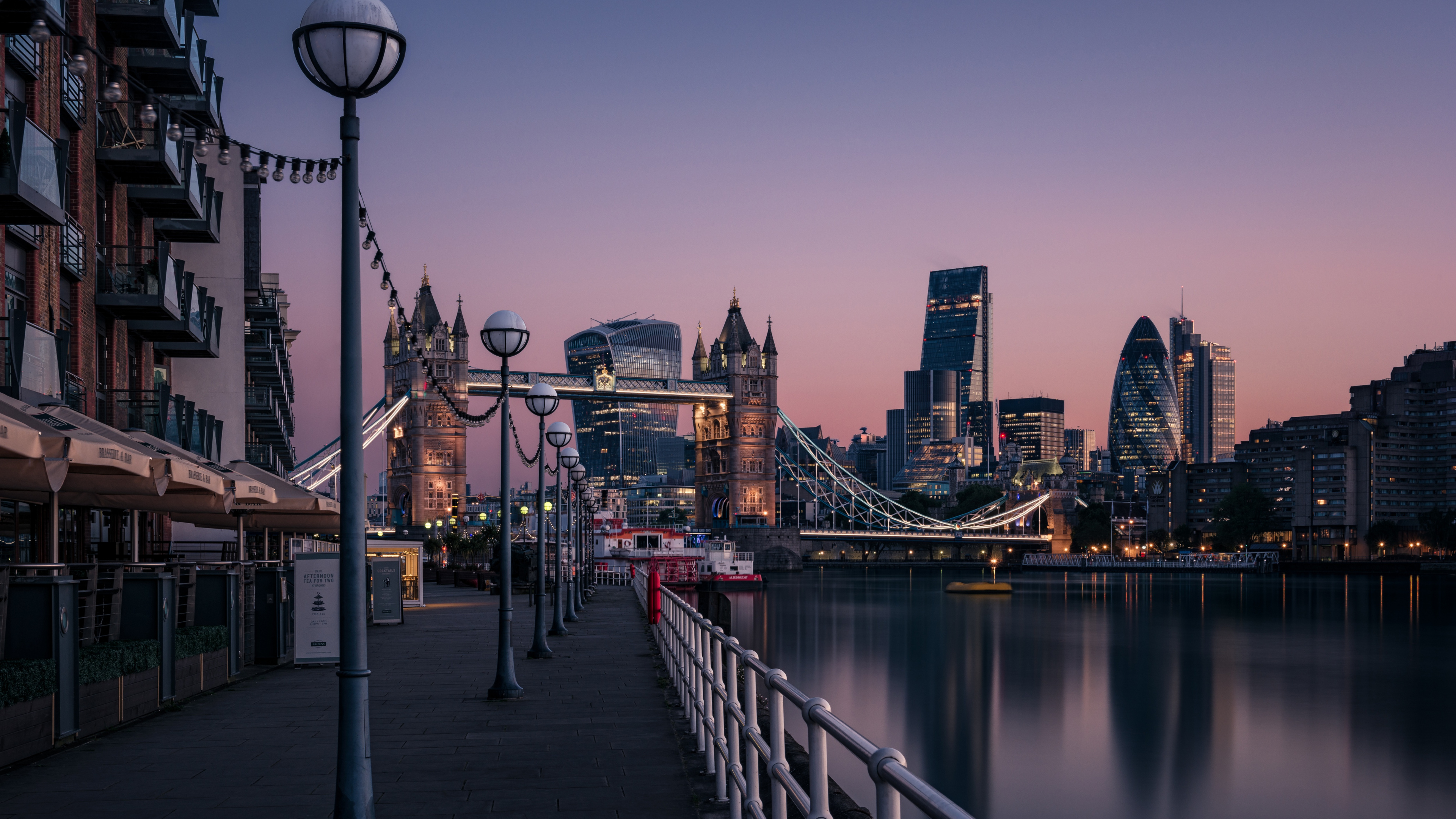 Bridge Over River Near City Buildings During Daytime. Wallpaper in 3840x2160 Resolution
