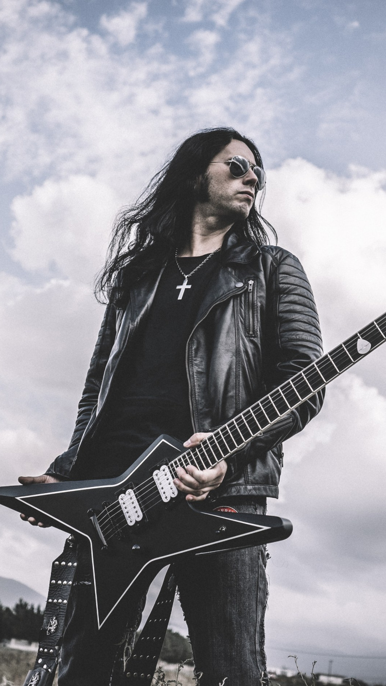 Gus G, Feuer Wind, Schwermetall, Cloud, Gitarrist. Wallpaper in 750x1334 Resolution