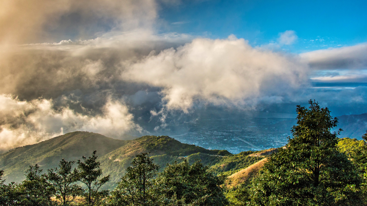 Green Mountain Under White Clouds During Daytime. Wallpaper in 1280x720 Resolution