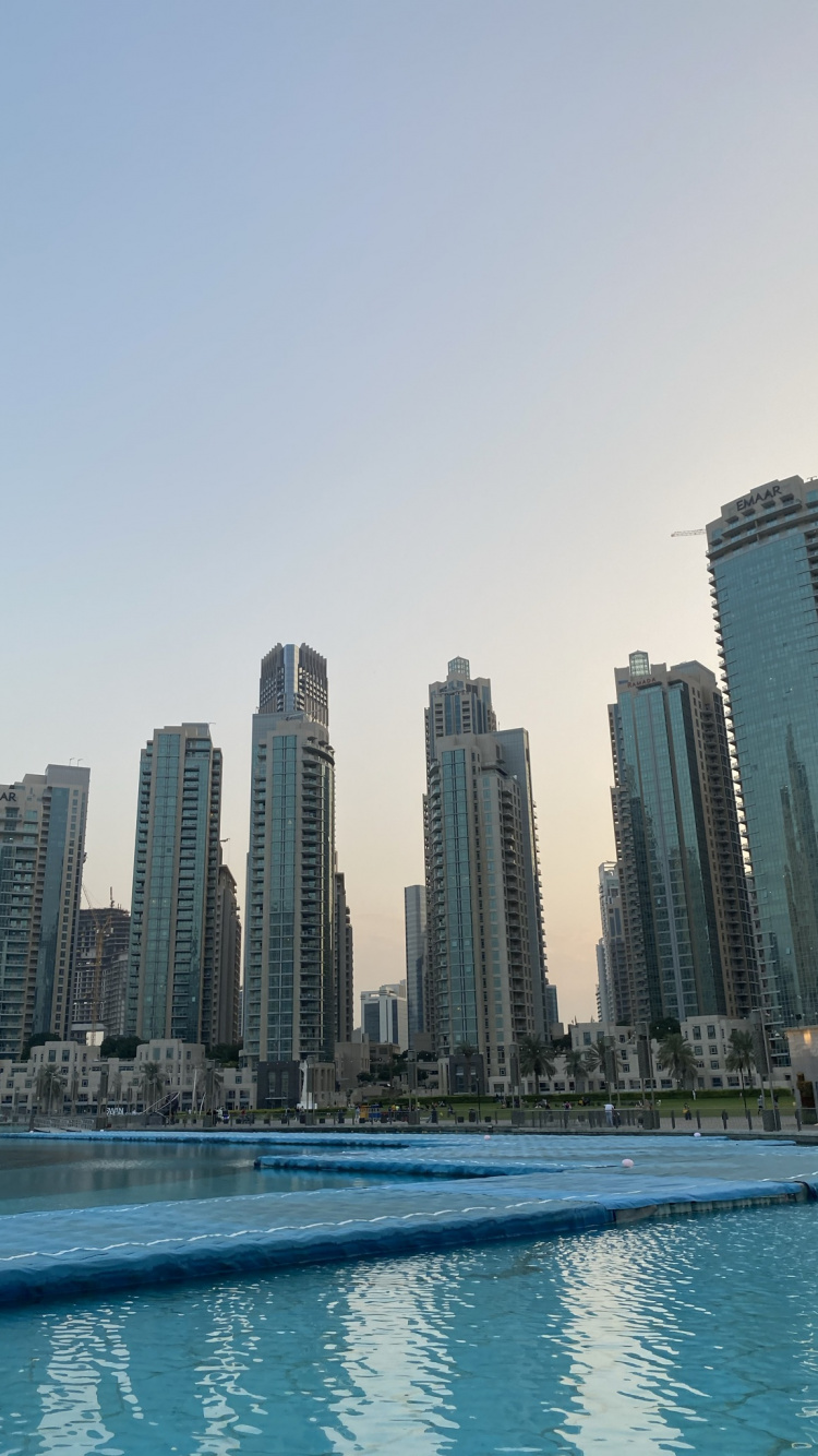 Dubai, Agua, Azul, Torre de Bloques, Propiedad. Wallpaper in 750x1334 Resolution
