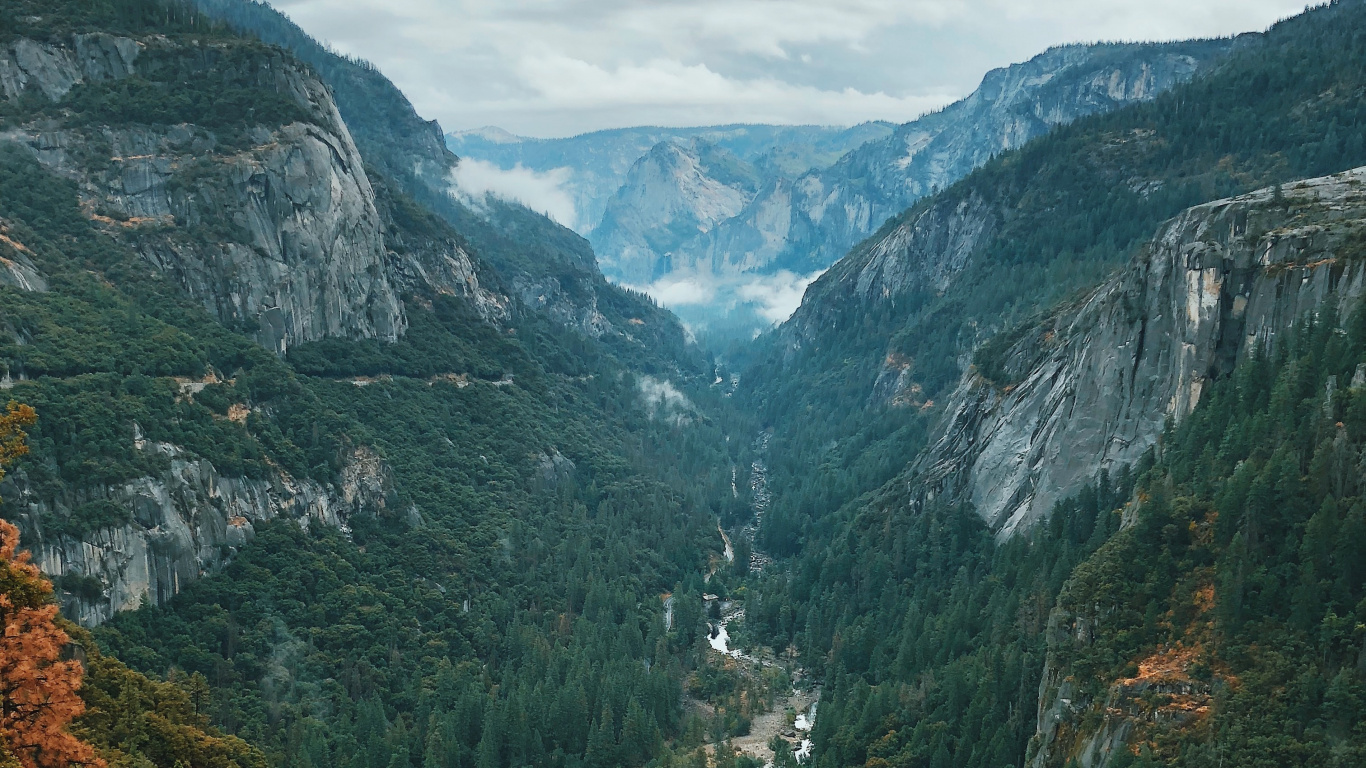 Yosemite National Park, National Park, Highland, Valley, Mountain Range. Wallpaper in 1366x768 Resolution