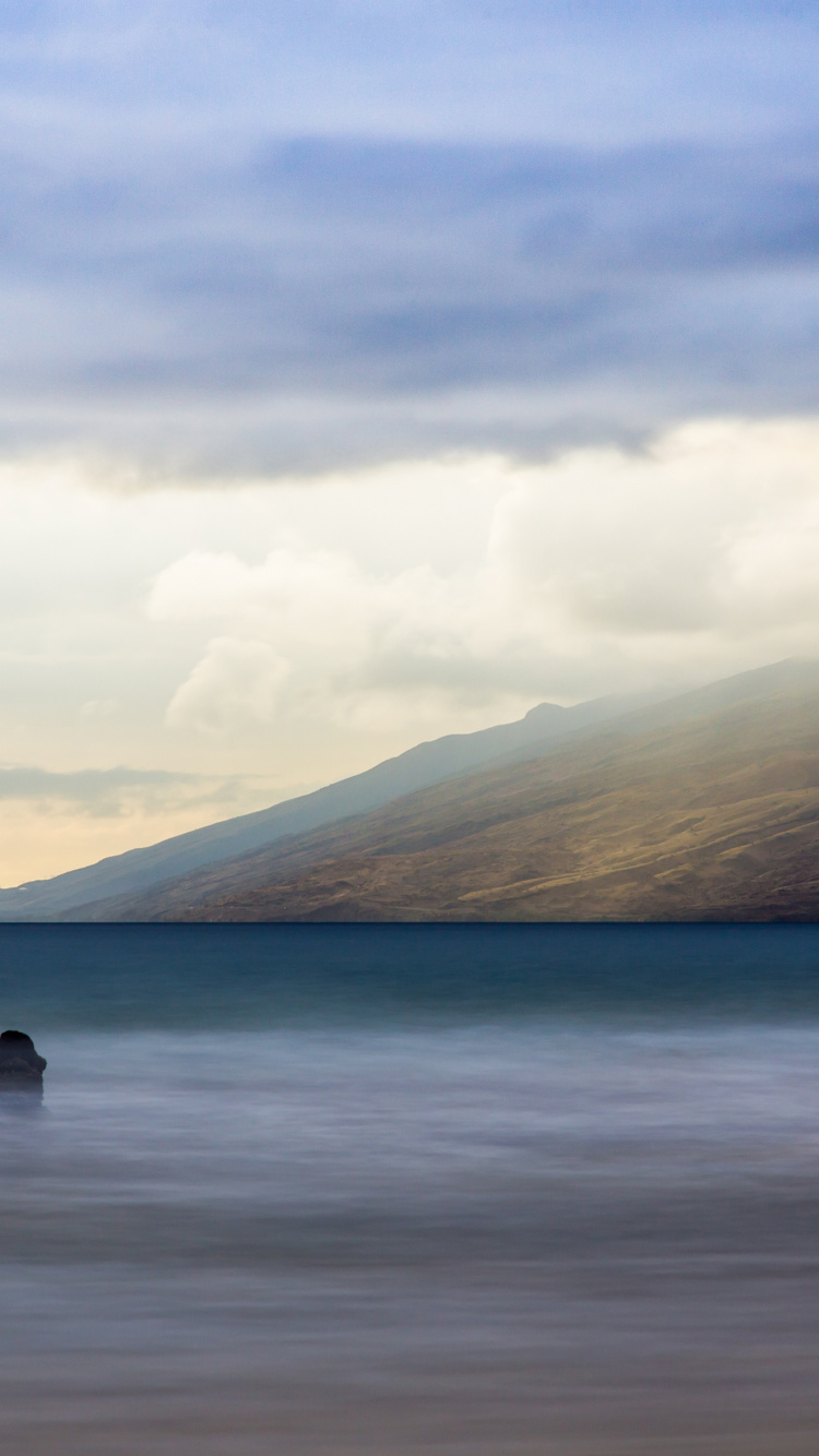 Kein Strand, Oahu, Magena Bucht, Strand Von Makena, Insel Hawaii. Wallpaper in 750x1334 Resolution