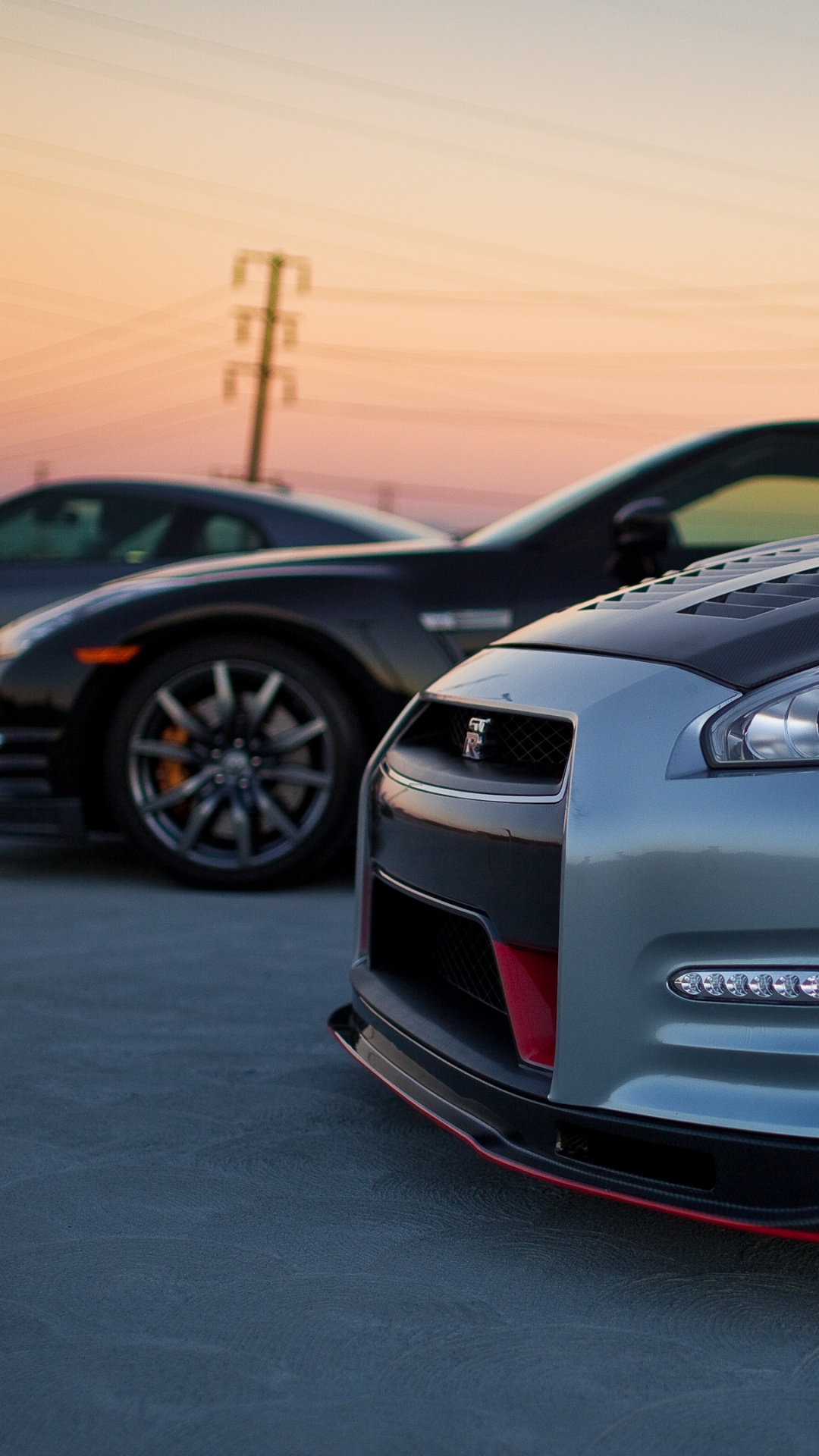 Porsche 911 Noire Sur Route Pendant la Journée. Wallpaper in 1080x1920 Resolution
