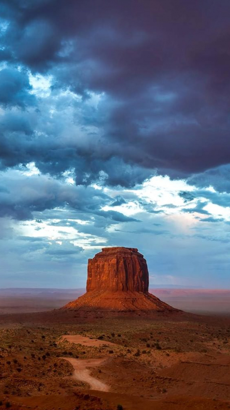 Brown Rock Formation Under White Clouds and Blue Sky During Daytime. Wallpaper in 750x1334 Resolution
