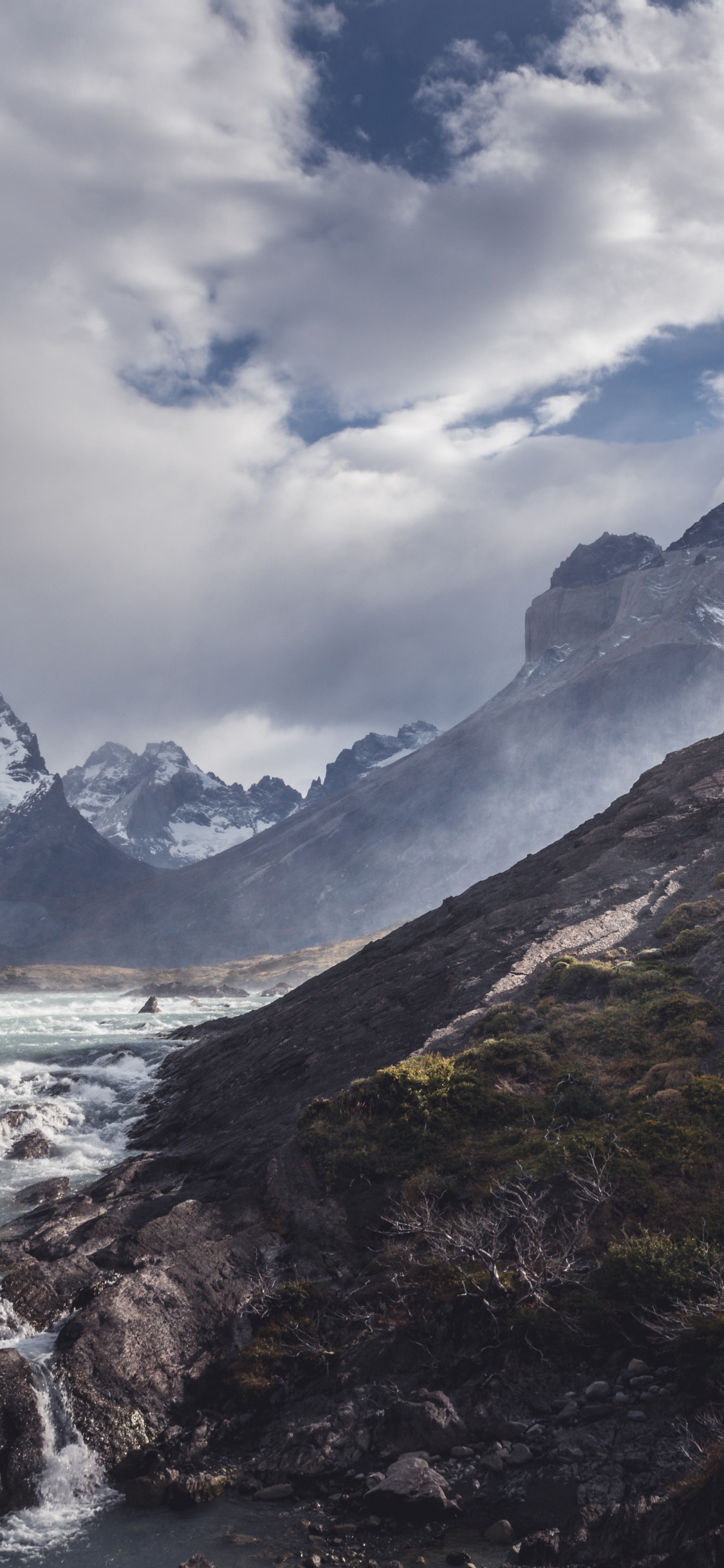 1er Lycee Militaire Royale, Cloud, Mountain, Water, Natural Landscape. Wallpaper in 1125x2436 Resolution