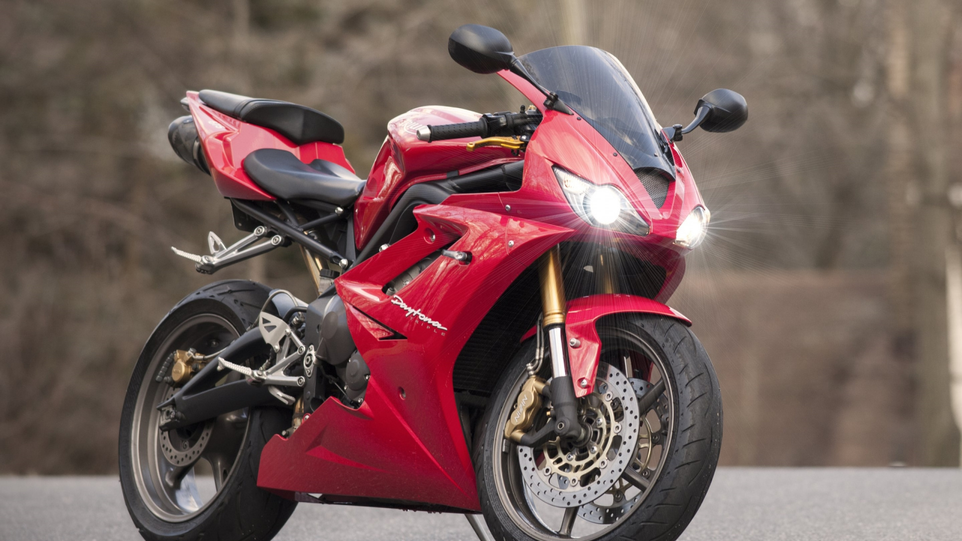 Rotes Und Schwarzes Sportrad. Wallpaper in 1920x1080 Resolution