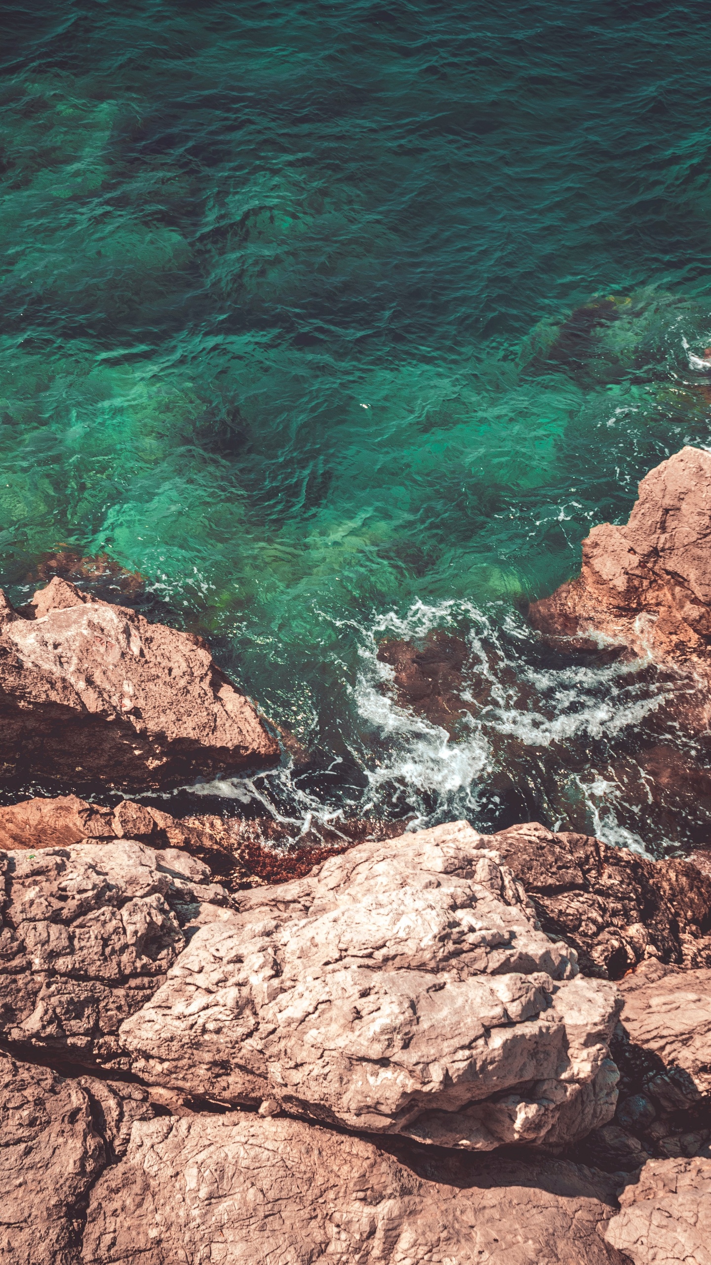 Géologie, Klippe, Turquoise, Azure, Côte. Wallpaper in 1440x2560 Resolution