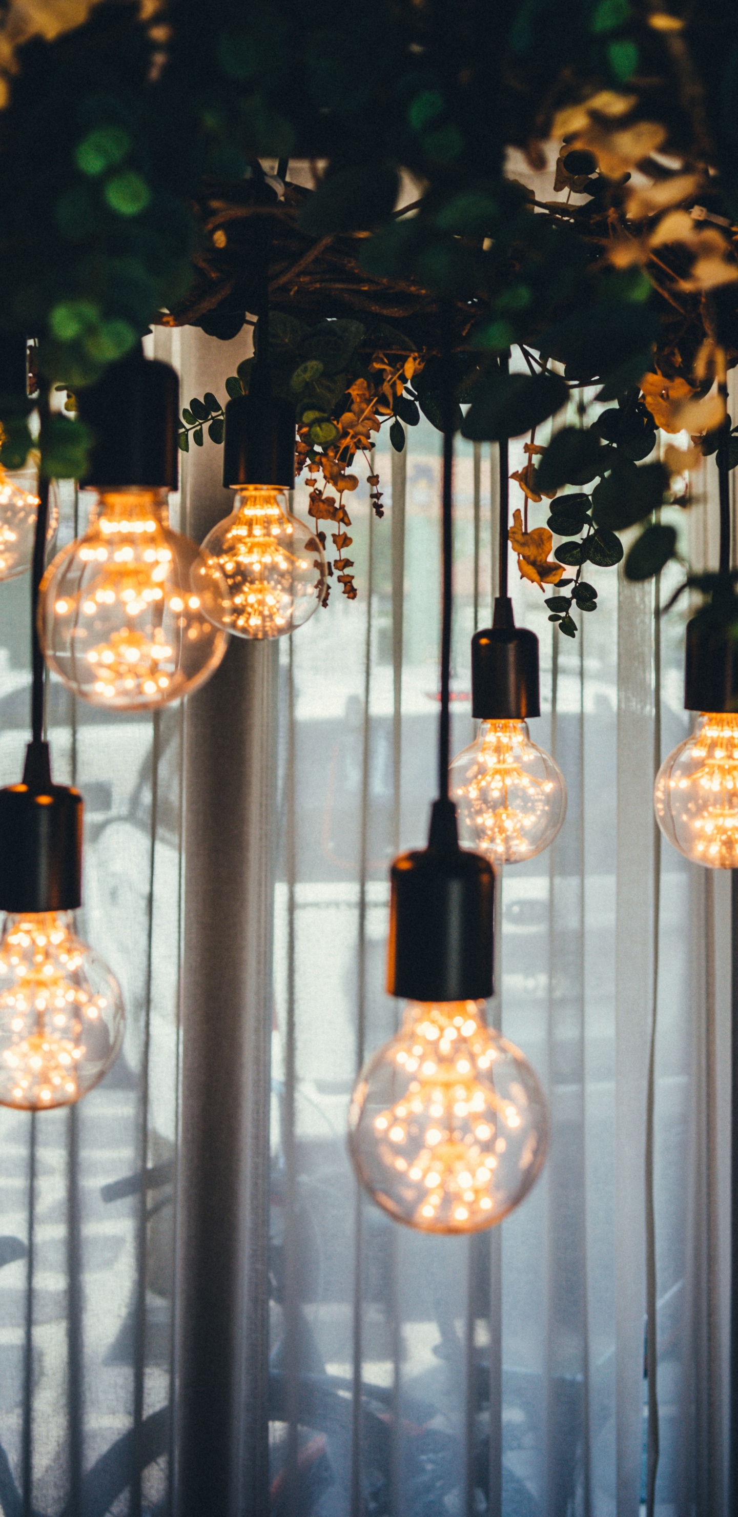 Suspension Noire et Blanche. Wallpaper in 1440x2960 Resolution