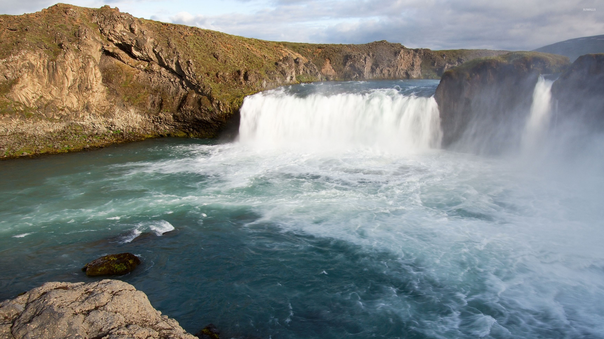 Water Falls on Brown Rocky Mountain During Daytime. Wallpaper in 1920x1080 Resolution