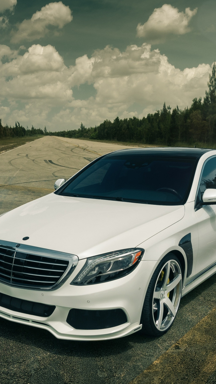 White Mercedes Benz Coupe on Road During Daytime. Wallpaper in 750x1334 Resolution