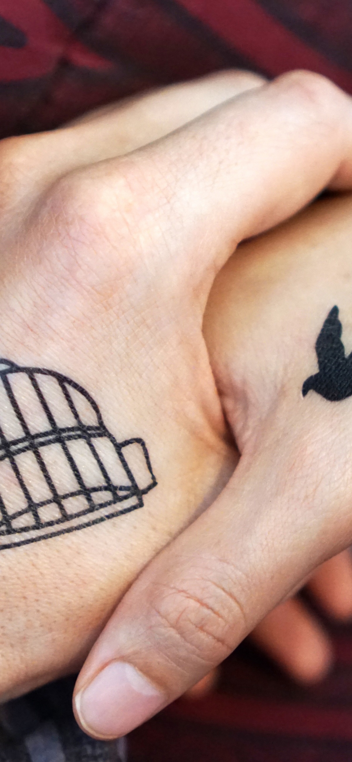 Finger, Handgelenk, Temporäre Tattoo, Hand, Arm. Wallpaper in 1125x2436 Resolution