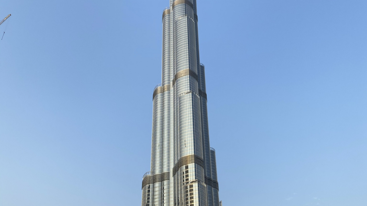 Dubai, Burj Khalifa, Skyscraper, National Historic Landmark, Daytime. Wallpaper in 1280x720 Resolution