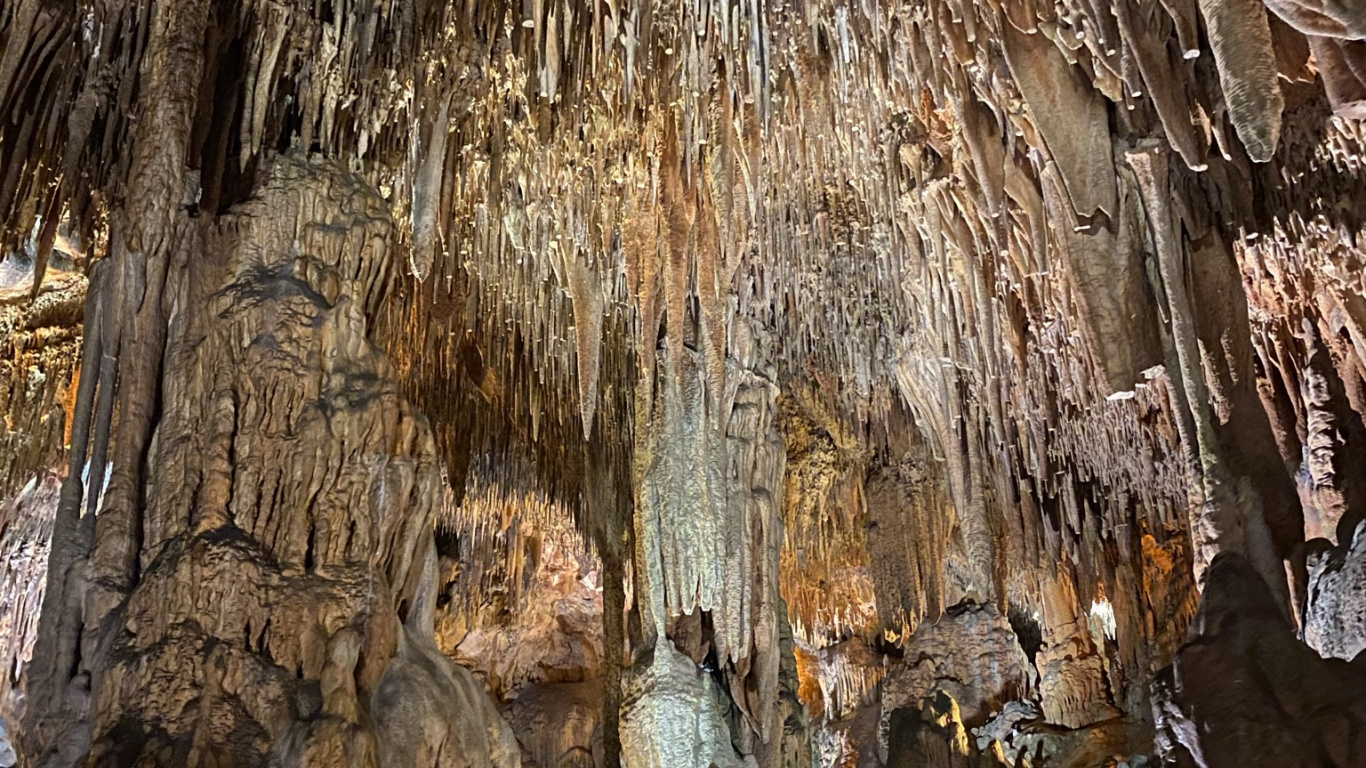 Stalactite, Spéléothème, Grotte, Stalagmite, Géologie. Wallpaper in 1366x768 Resolution
