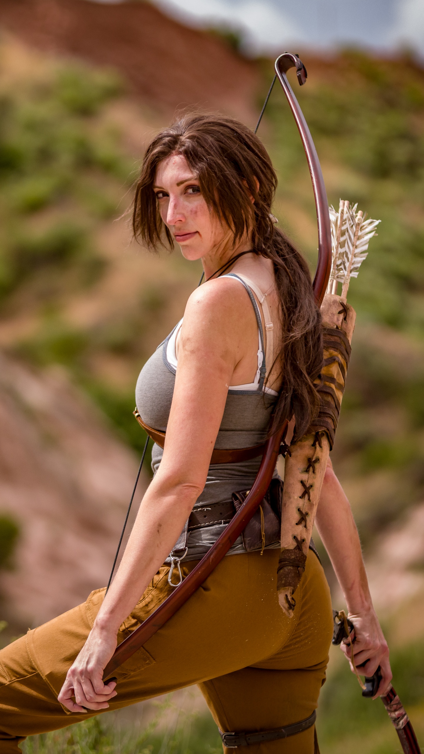 Lara Croft, Les Gens Dans la Nature, Nature, Beauté, Les Cheveux Longs. Wallpaper in 1440x2560 Resolution