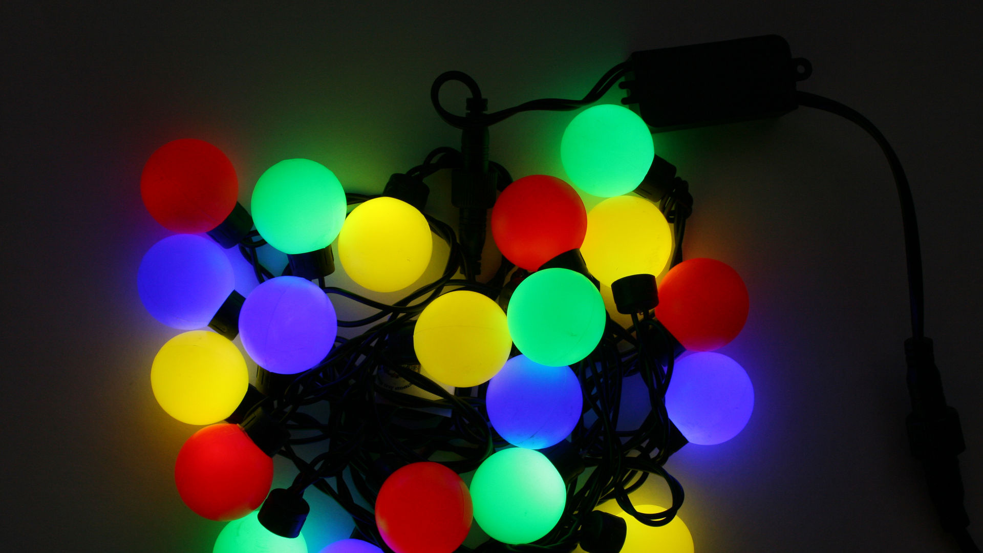 Red Blue and Yellow Balloons. Wallpaper in 1920x1080 Resolution