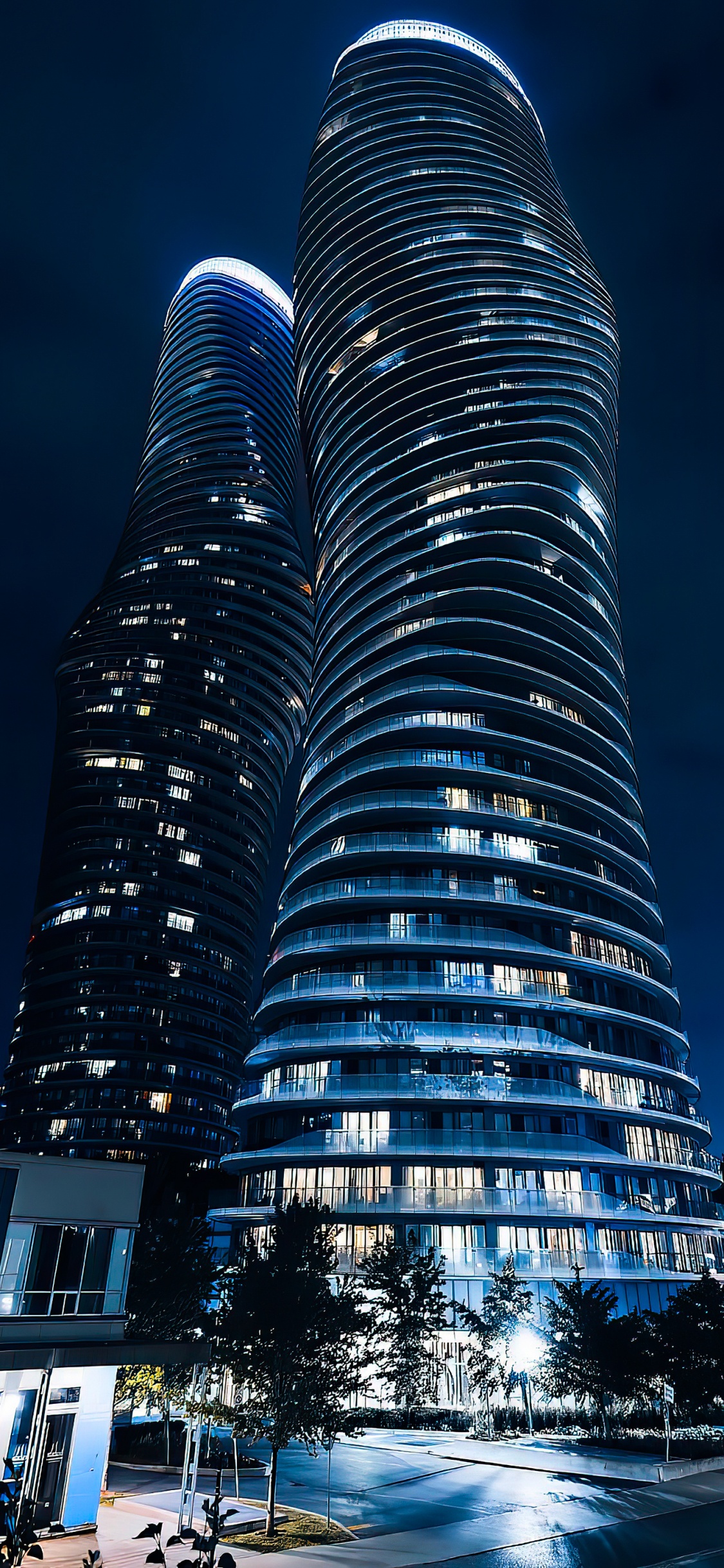 Wolkenkratzer, Apartment, Tower, Architektur, Hochhaus. Wallpaper in 1125x2436 Resolution