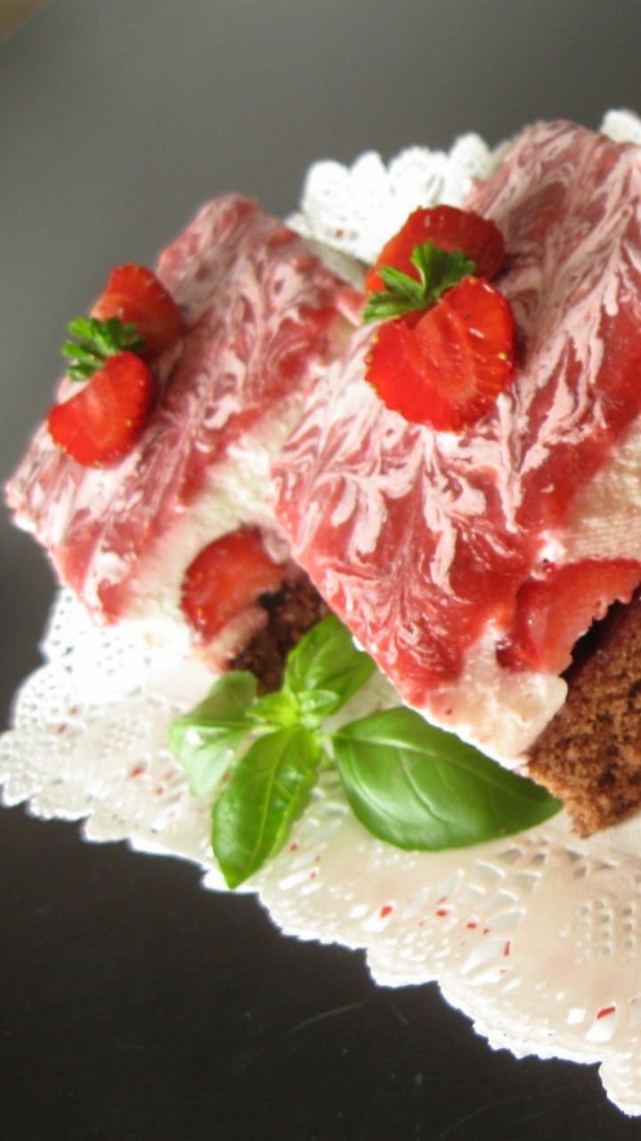 Sliced Meat on White Ceramic Plate. Wallpaper in 720x1280 Resolution