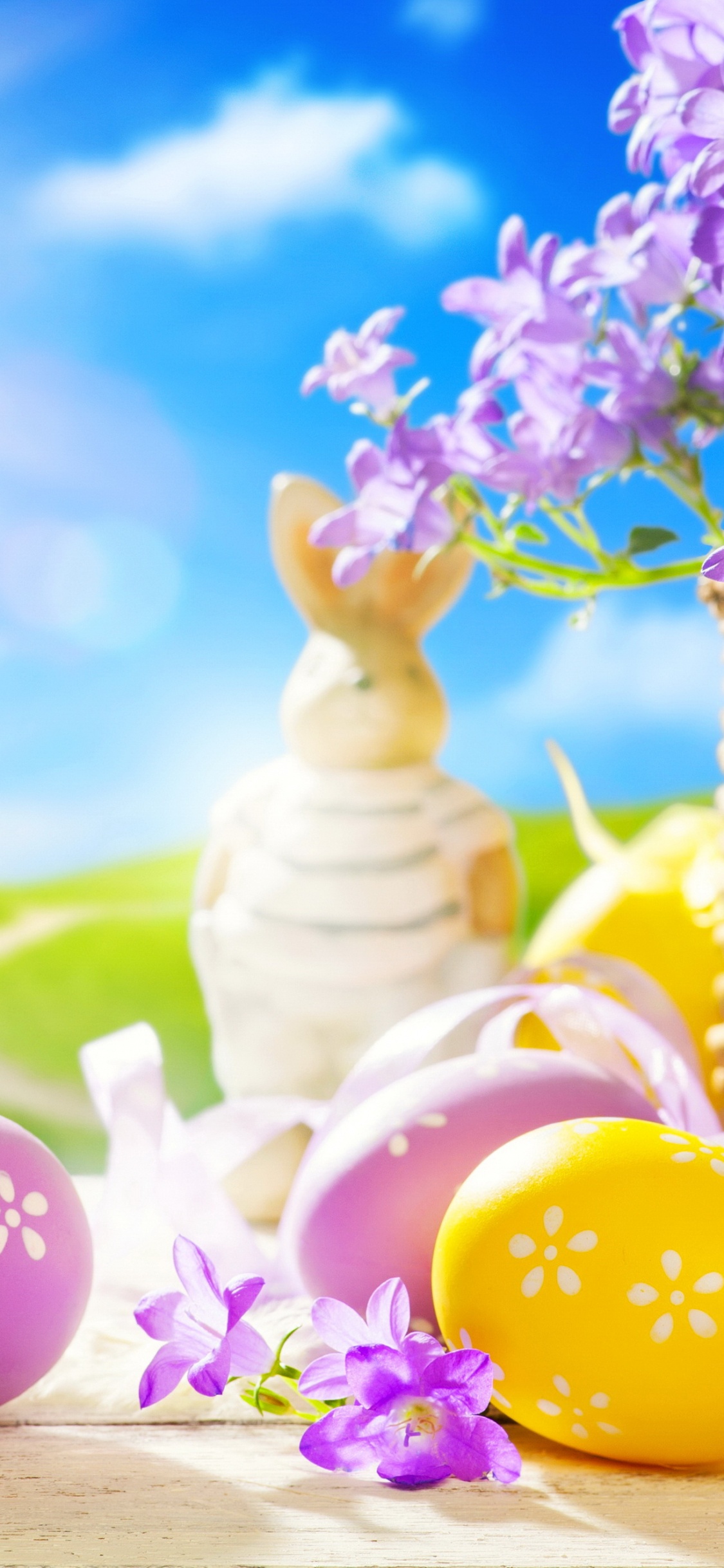 Conejito de Pascua, Primavera, Morado, Lila, Pascua. Wallpaper in 1125x2436 Resolution