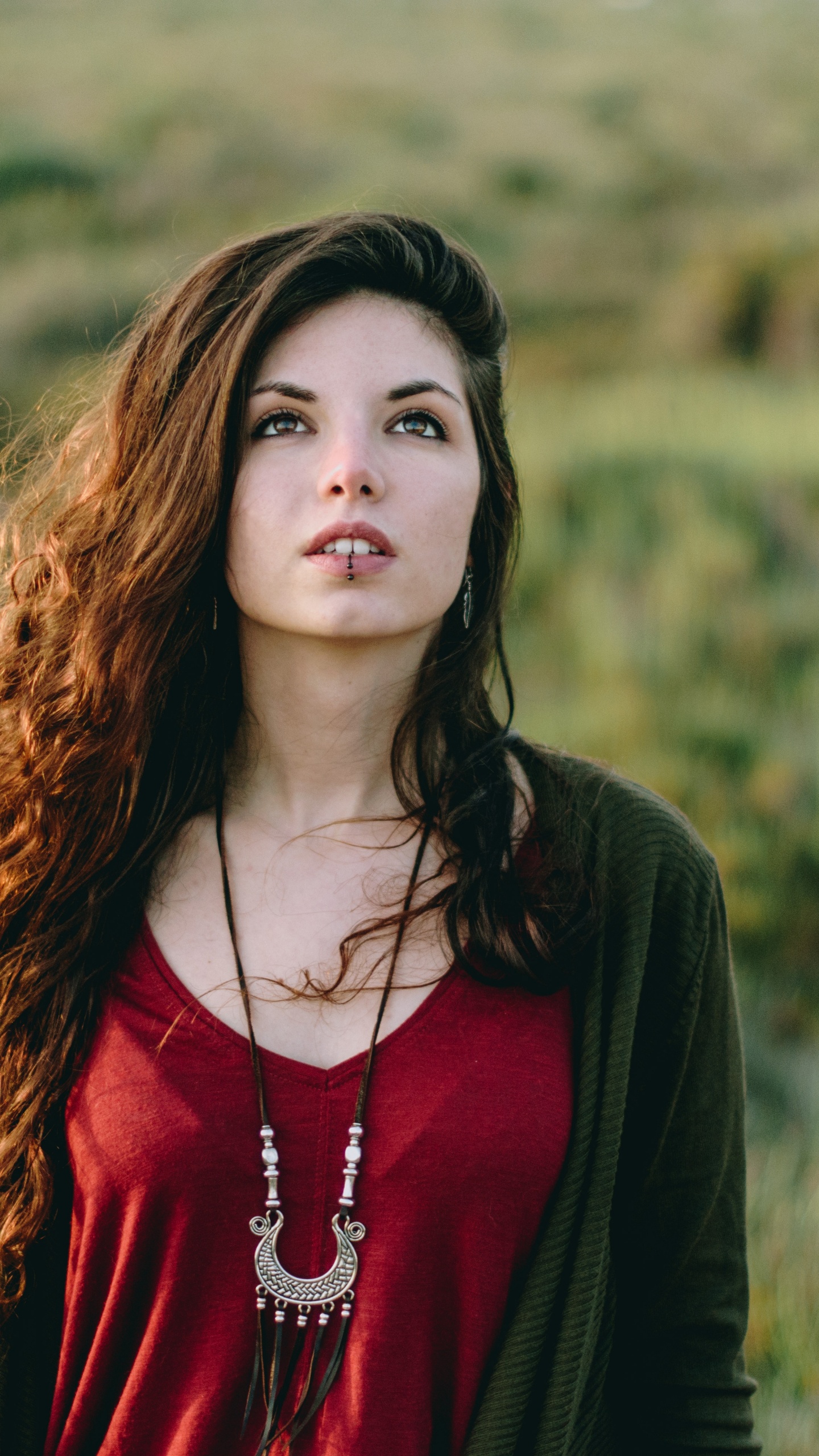 Beauty, Long Hair, Hairstyle, Girl, Grasses. Wallpaper in 1440x2560 Resolution