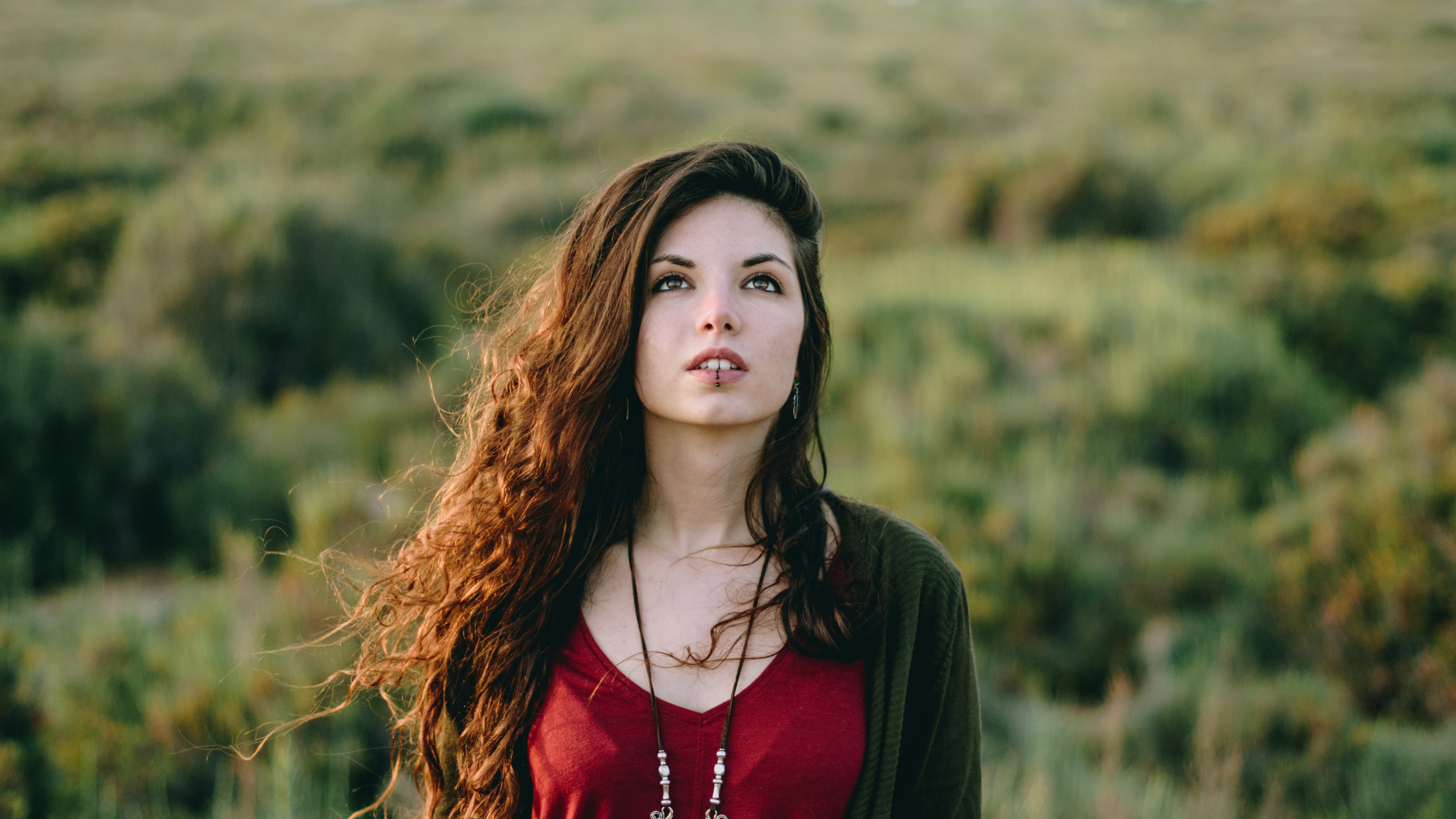 Beauty, Long Hair, Hairstyle, Girl, Grasses. Wallpaper in 3840x2160 Resolution