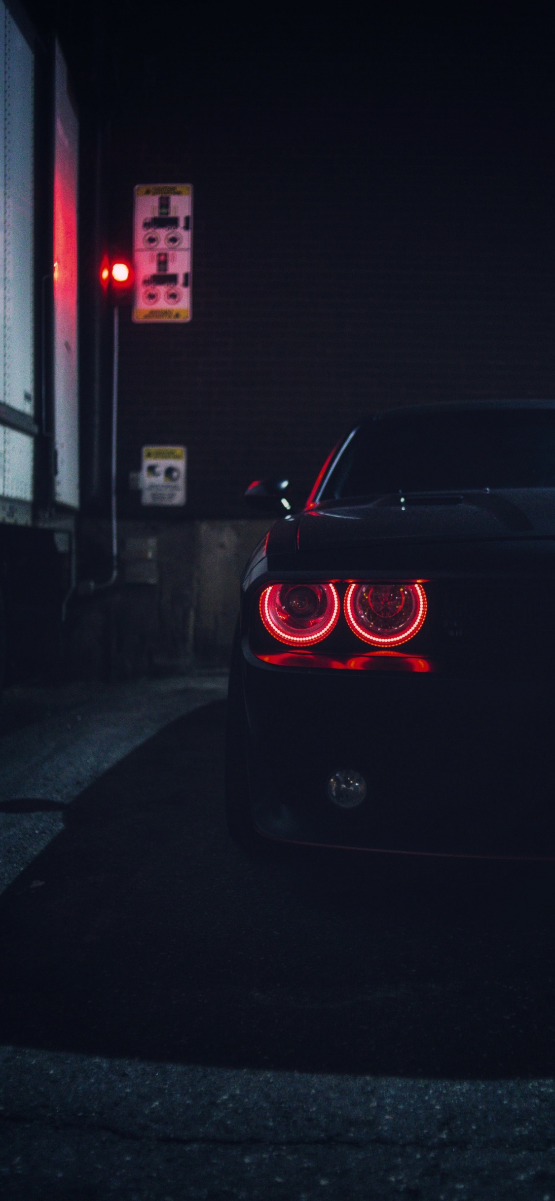 Dodge, Ford Mustang, Supercar, de Voiture de Muscle, L'éclairage Automobile. Wallpaper in 1125x2436 Resolution