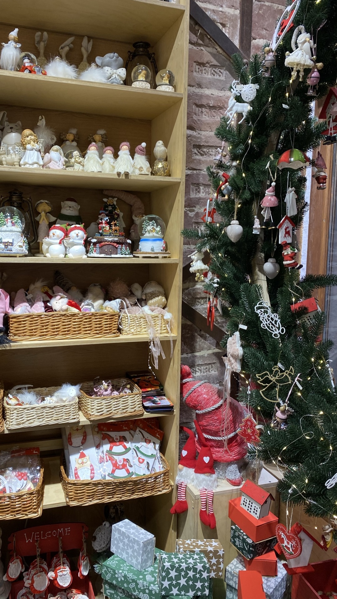 Christmas Decoration, Christmas Day, Holiday, Shelf, Shelving. Wallpaper in 1080x1920 Resolution