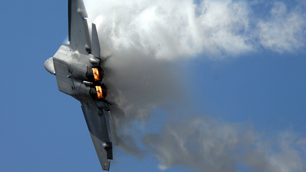 Black Jet Plane Under White Clouds During Daytime. Wallpaper in 1280x720 Resolution