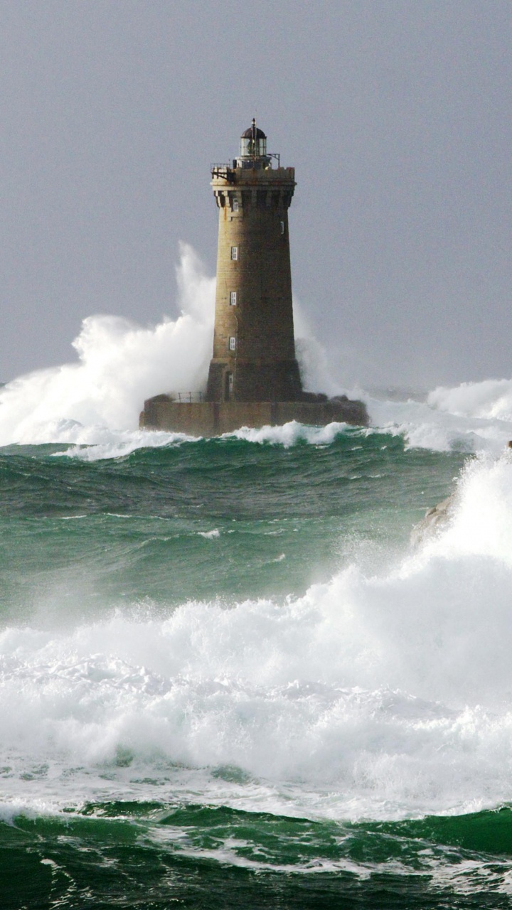 Brown and White Lighthouse on Top of The Hill. Wallpaper in 720x1280 Resolution