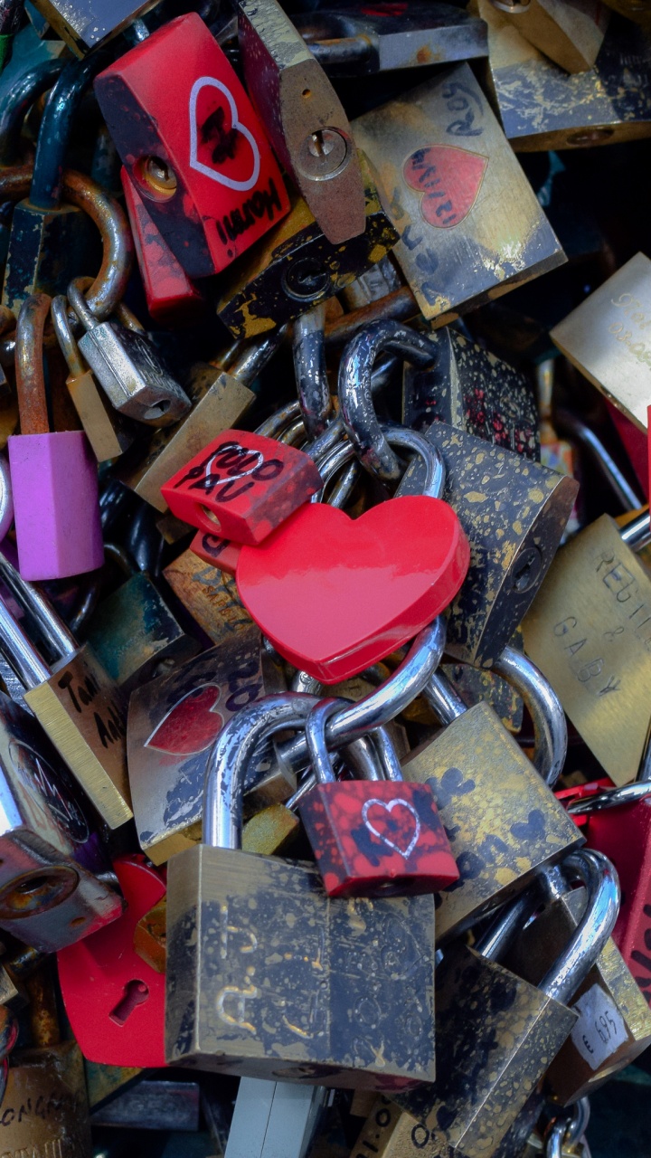 Scrap, Material Property, Lock, Padlock, Plastic. Wallpaper in 720x1280 Resolution