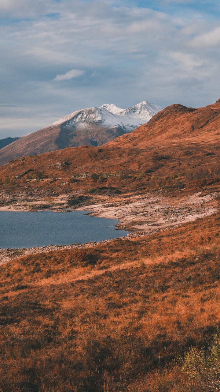 Hochland, Bergigen Landschaftsformen, Wildnis, Loch, Hill. Wallpaper in 720x1280 Resolution