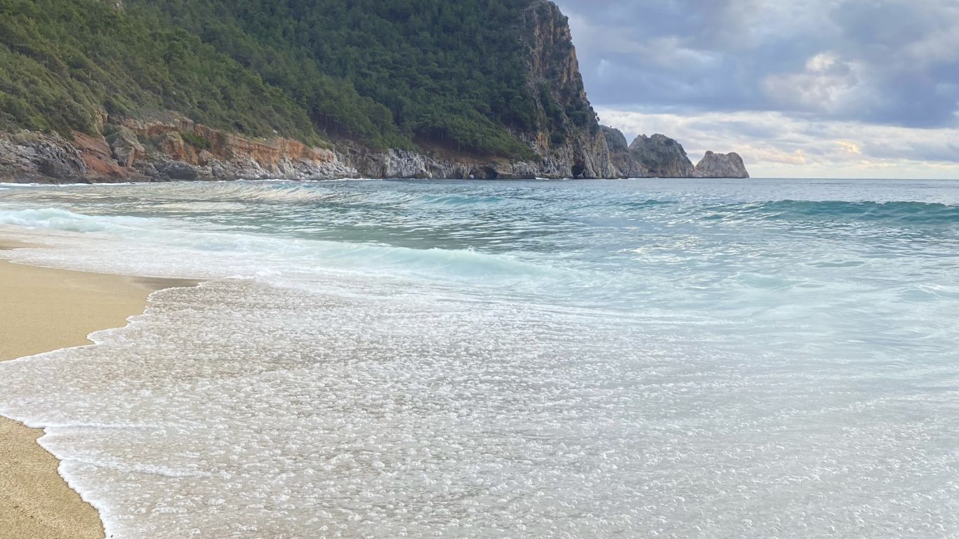 Damlatas Höhlen, Wasser, Cloud, Strand, Naturlandschaft. Wallpaper in 1366x768 Resolution