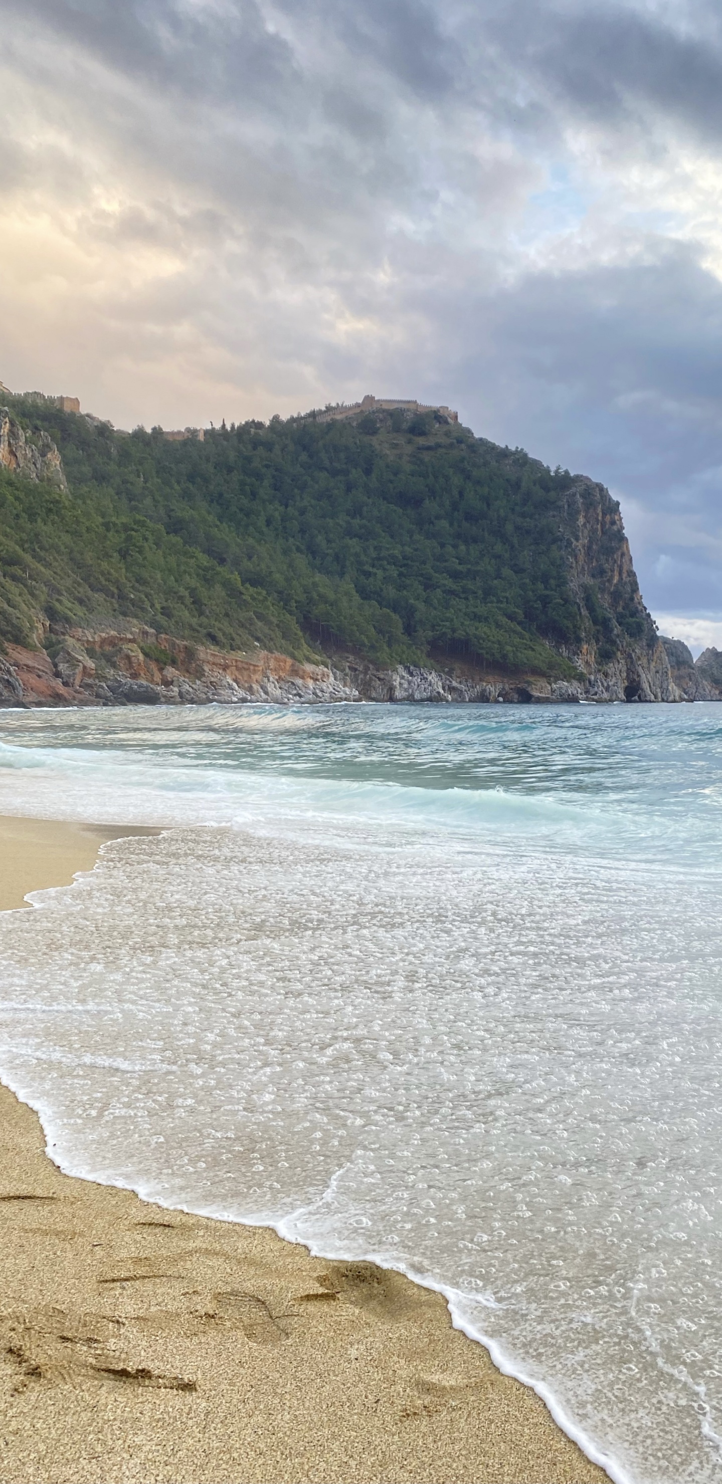 Grottes de Damlatas, Eau, Plage, Paysage Naturel, Cours D'eau. Wallpaper in 1440x2960 Resolution