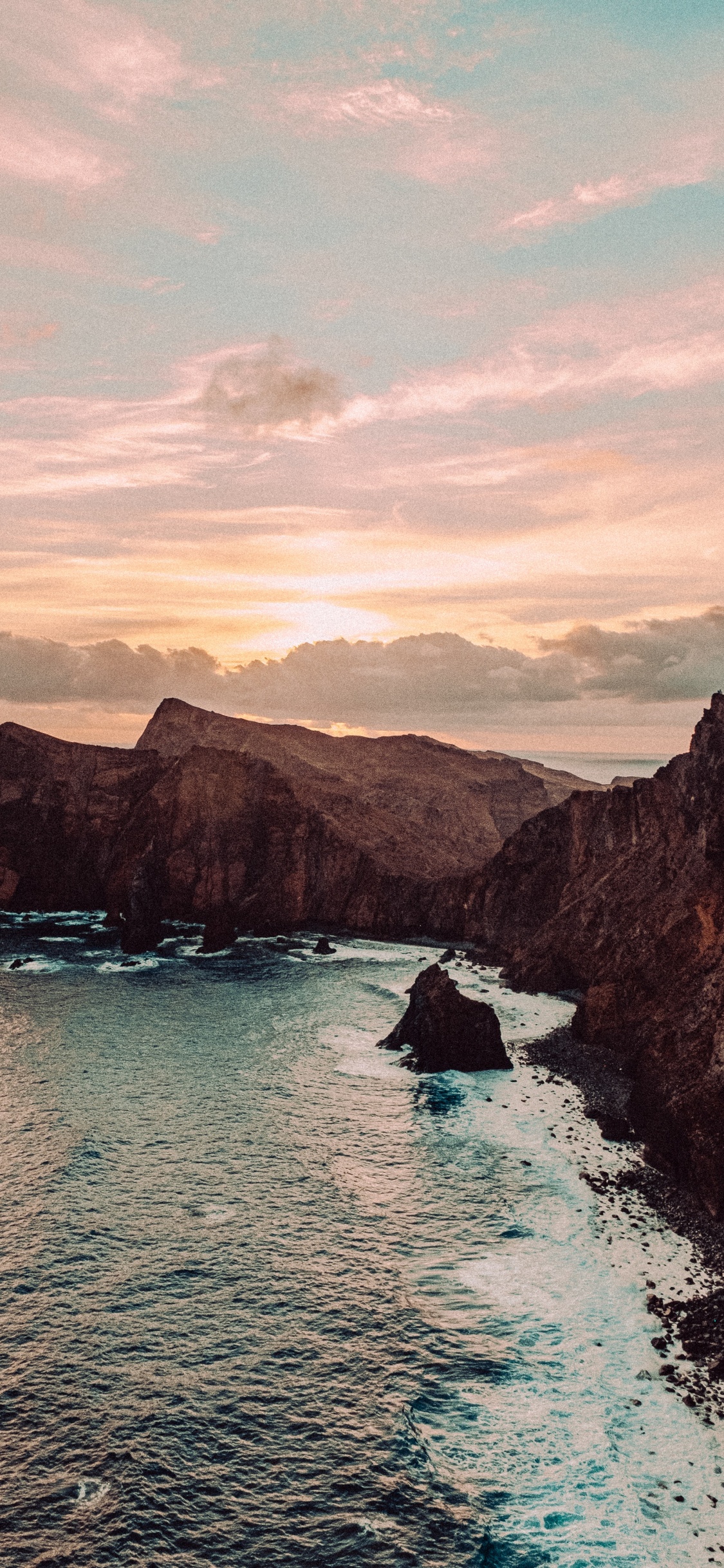 Sea, Water, Cloud, Water Resources, Natural Landscape. Wallpaper in 1125x2436 Resolution