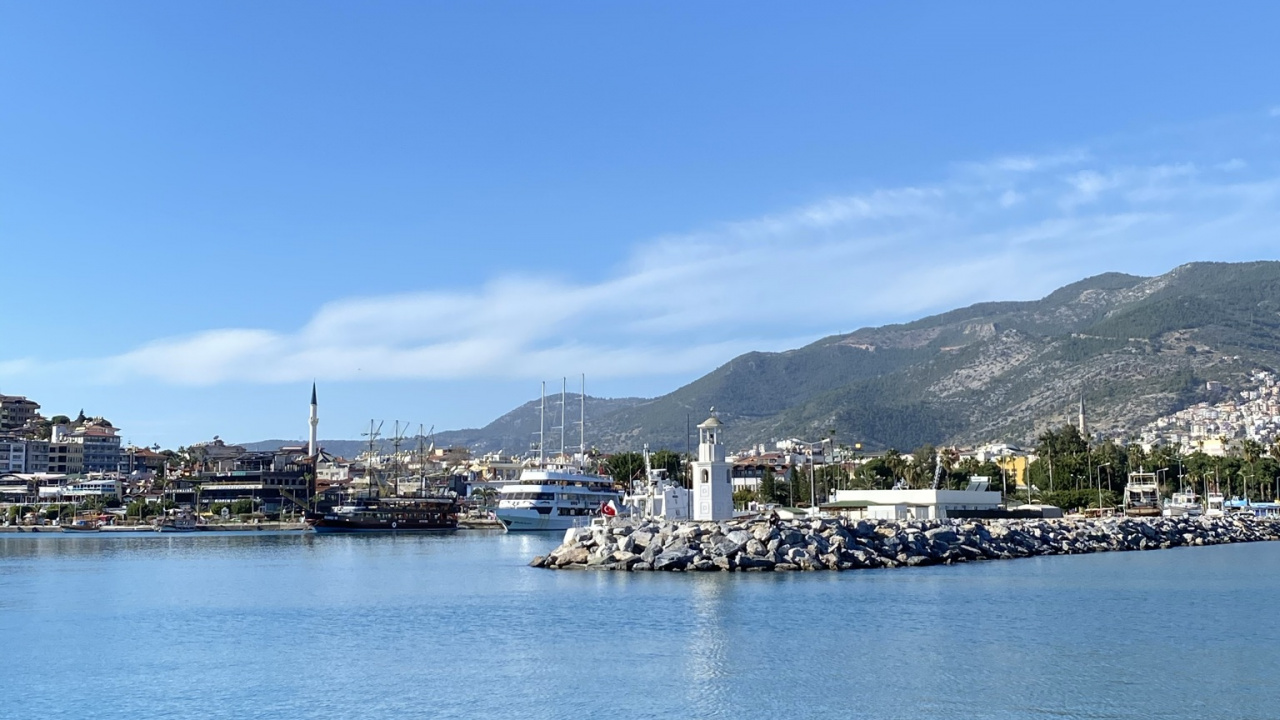 Mar, Agua, Lago, la Vía Navegable, Montaña. Wallpaper in 1280x720 Resolution