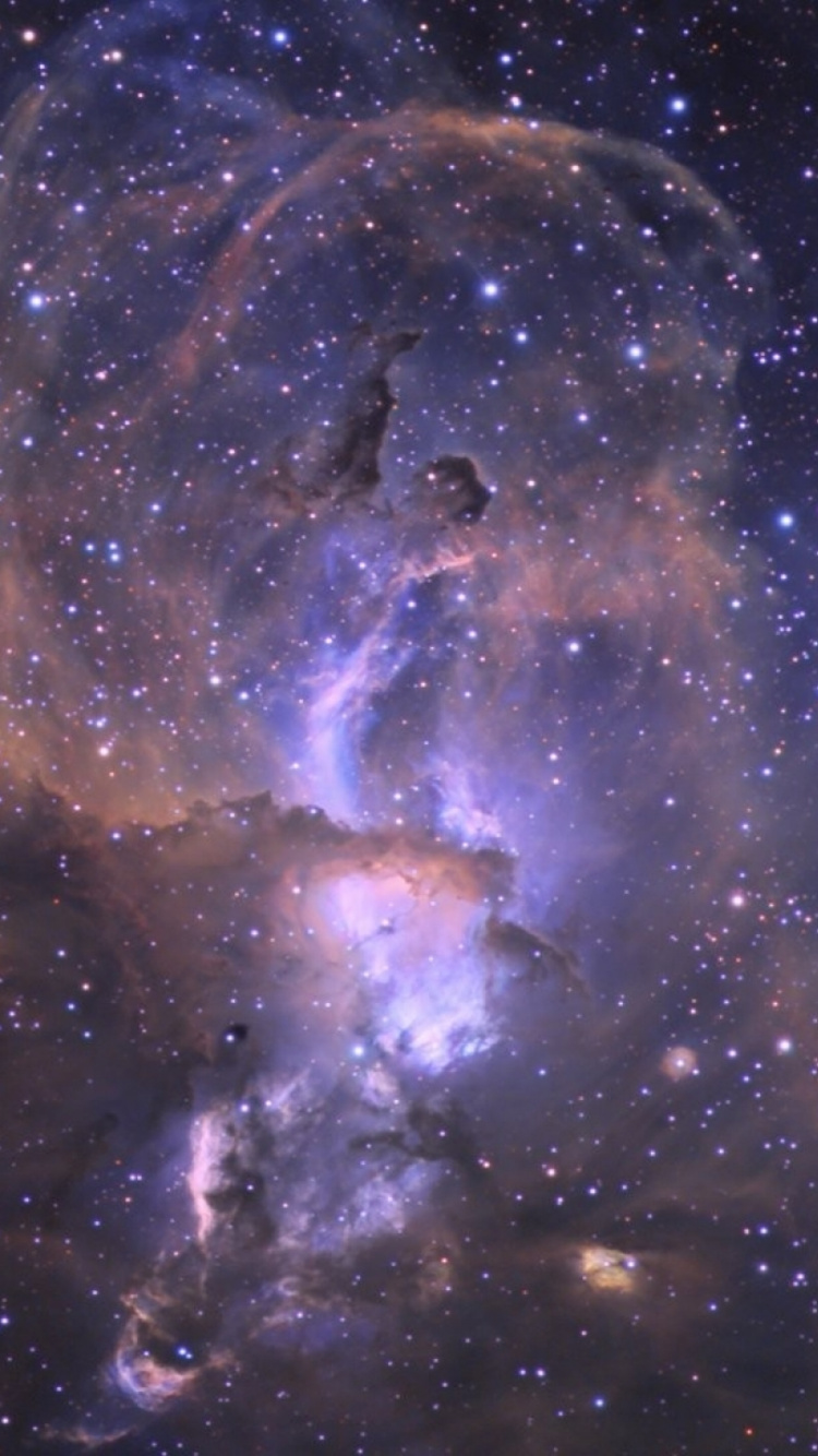 Planète Bleue et Blanche Sur Ciel Noir. Wallpaper in 750x1334 Resolution