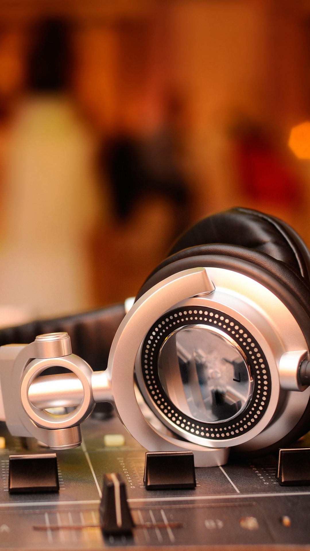 DJ Mixer, dj Mix, Audio Equipment, Headphones, Technology. Wallpaper in 1080x1920 Resolution