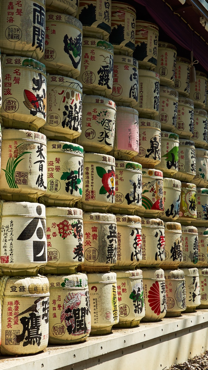 White and Brown Ceramic Jars. Wallpaper in 720x1280 Resolution
