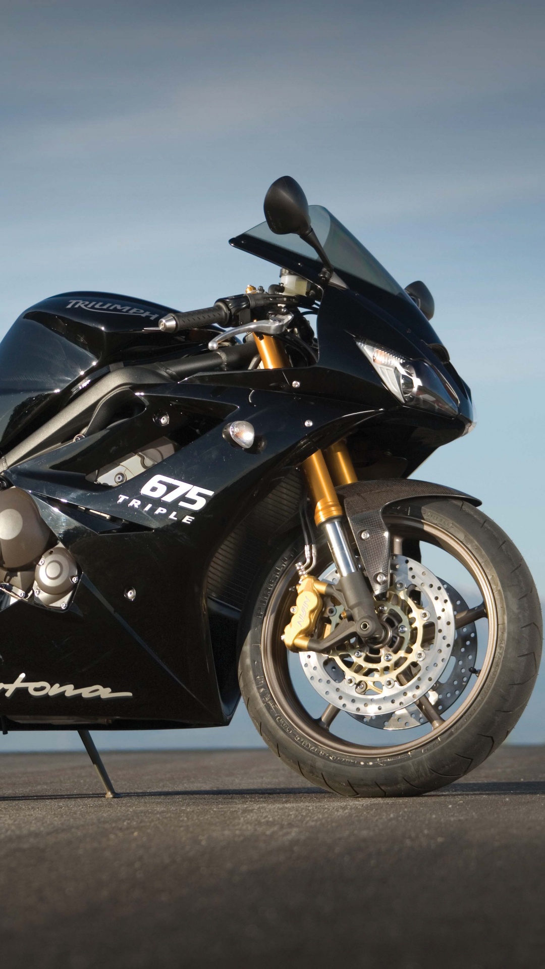 Black and Yellow Bmw Sports Bike. Wallpaper in 1080x1920 Resolution