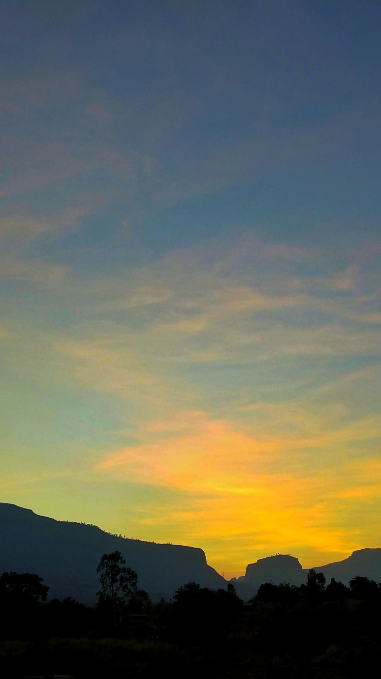 Cloud, Ökoregion, Afterglow, Naturlandschaft, Baum. Wallpaper in 750x1334 Resolution