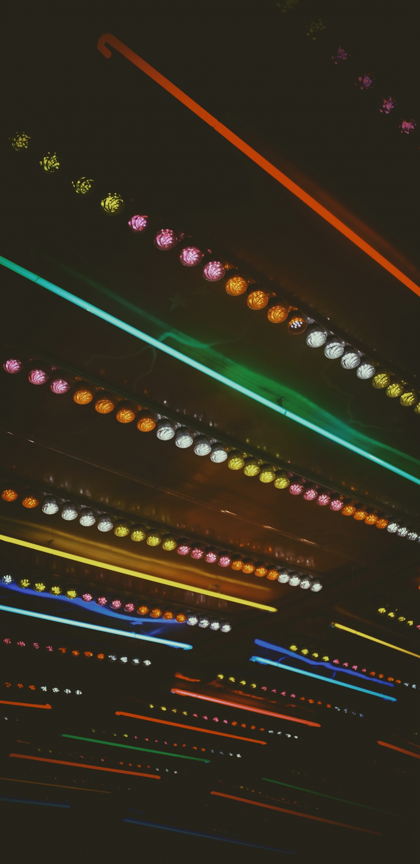 Luces Rojas Verdes y Azules. Wallpaper in 1440x2960 Resolution